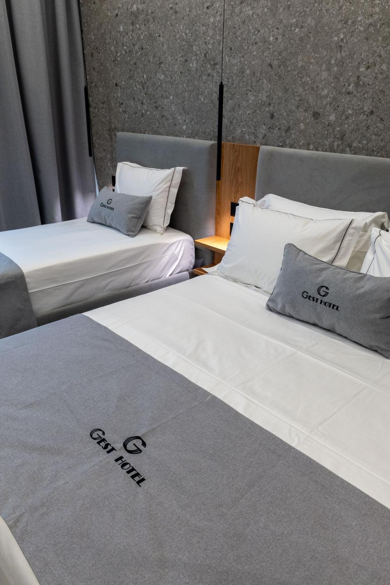 Gest Hotel Radhimë Exteriér fotografie