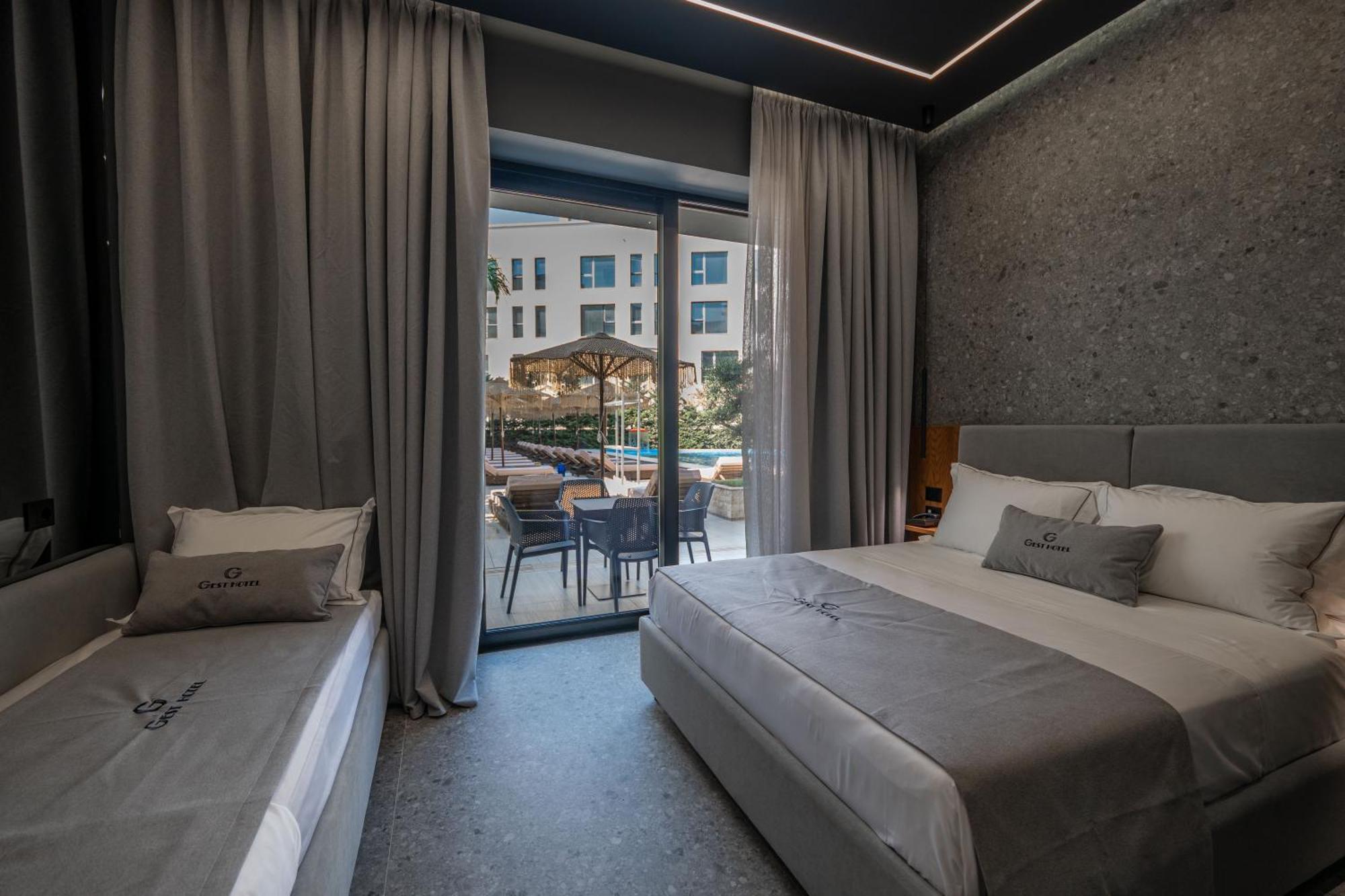 Gest Hotel Radhimë Exteriér fotografie