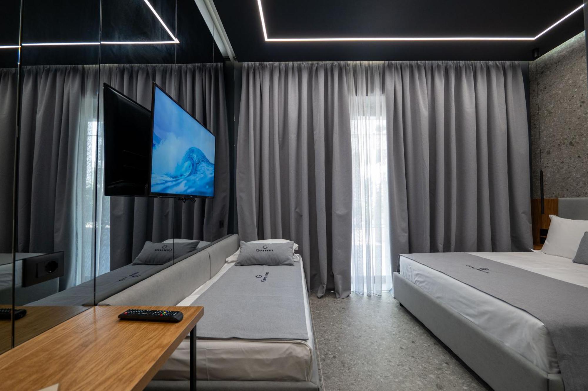 Gest Hotel Radhimë Exteriér fotografie