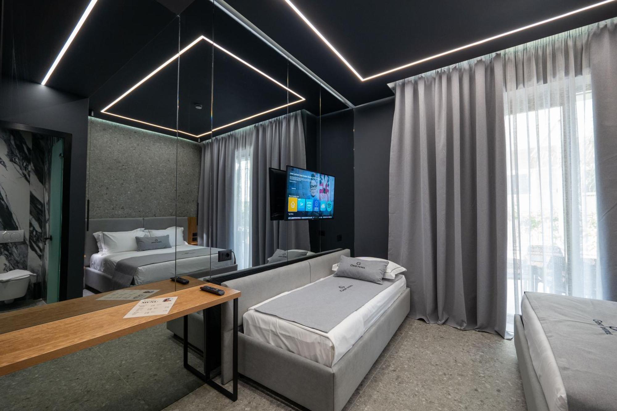 Gest Hotel Radhimë Exteriér fotografie