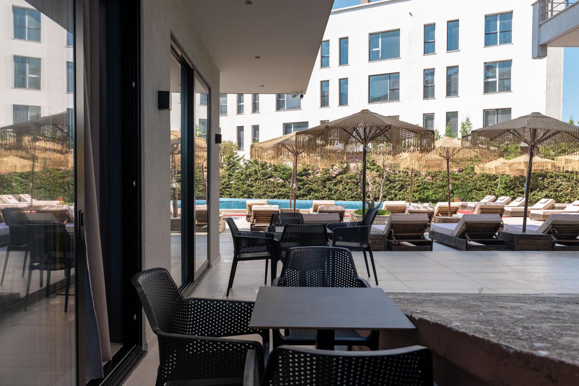Gest Hotel Radhimë Exteriér fotografie