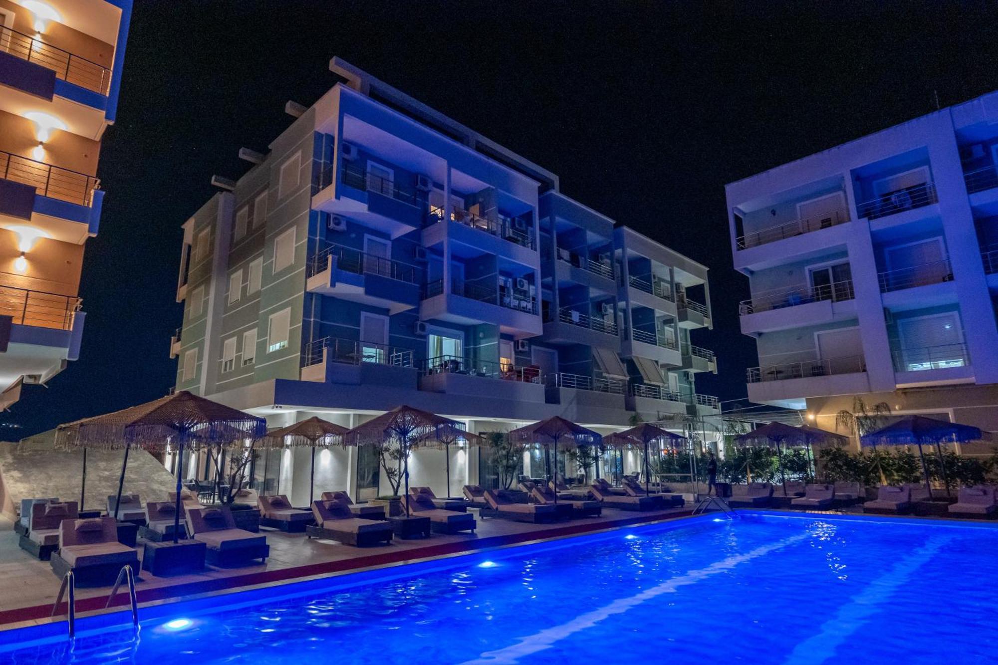Gest Hotel Radhimë Exteriér fotografie